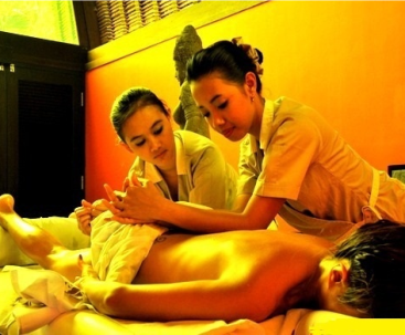 Four Hand Massage in Shivaji Nagar